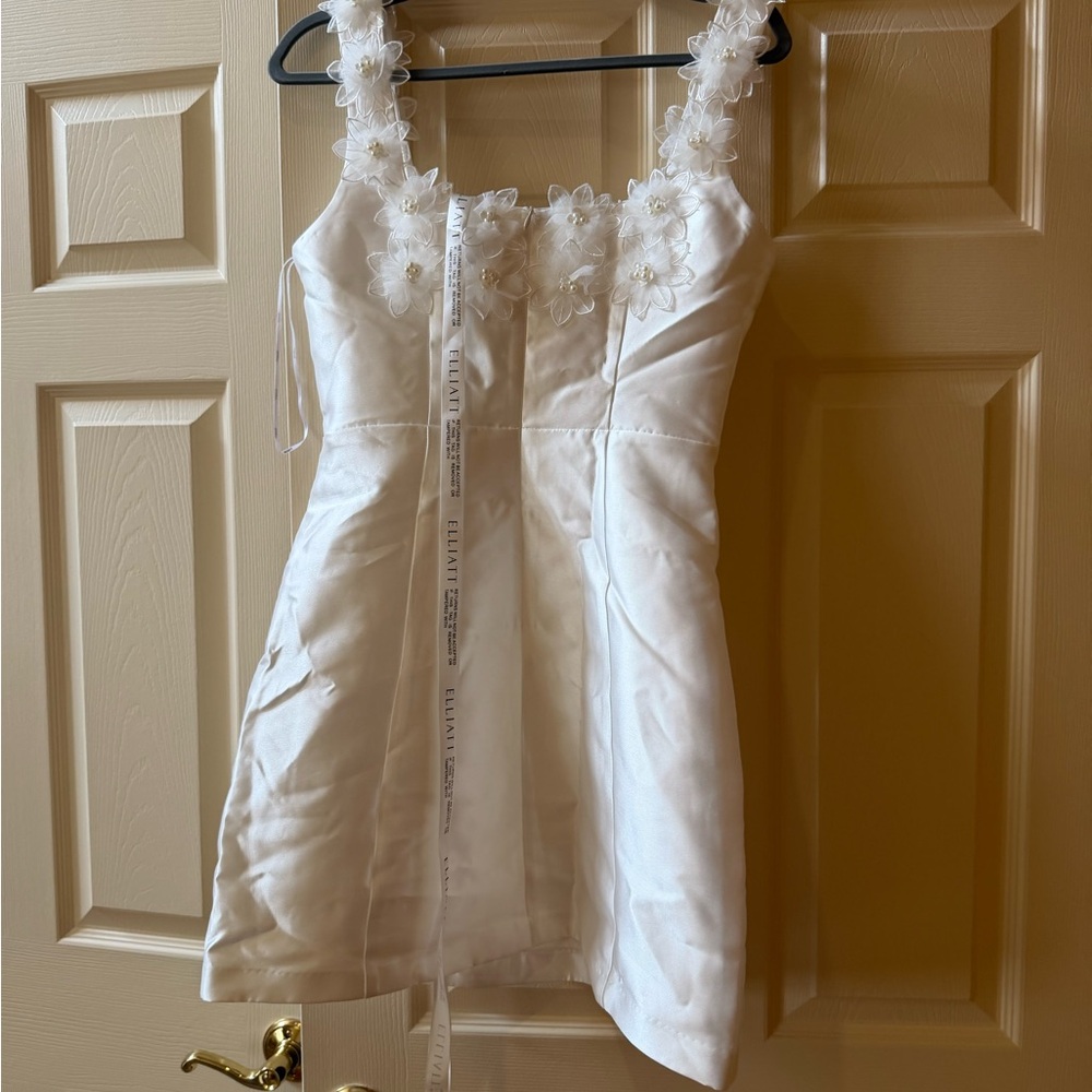 Revolve Elliatt White Floral Appliqué Square-Neck Mini Dress - Picture 3 of 5